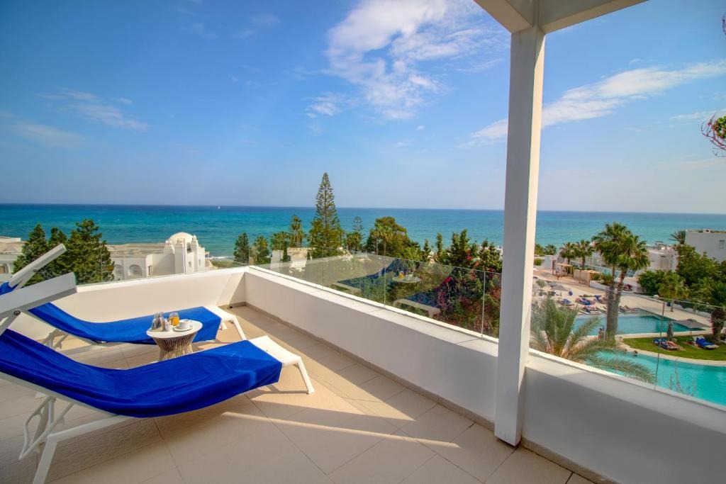 هتل رویال آزور تالاسا